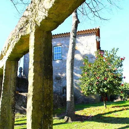 In Santa Comba With Communal Pool Ferienhaus Ponte de Lima