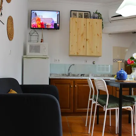 Santa Comba Garden * بونتي دي ليما