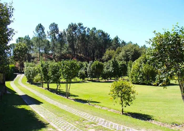 Santa Comba Garden Semesterbostad *