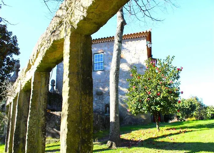 Santa Comba Garden Semesterbostad